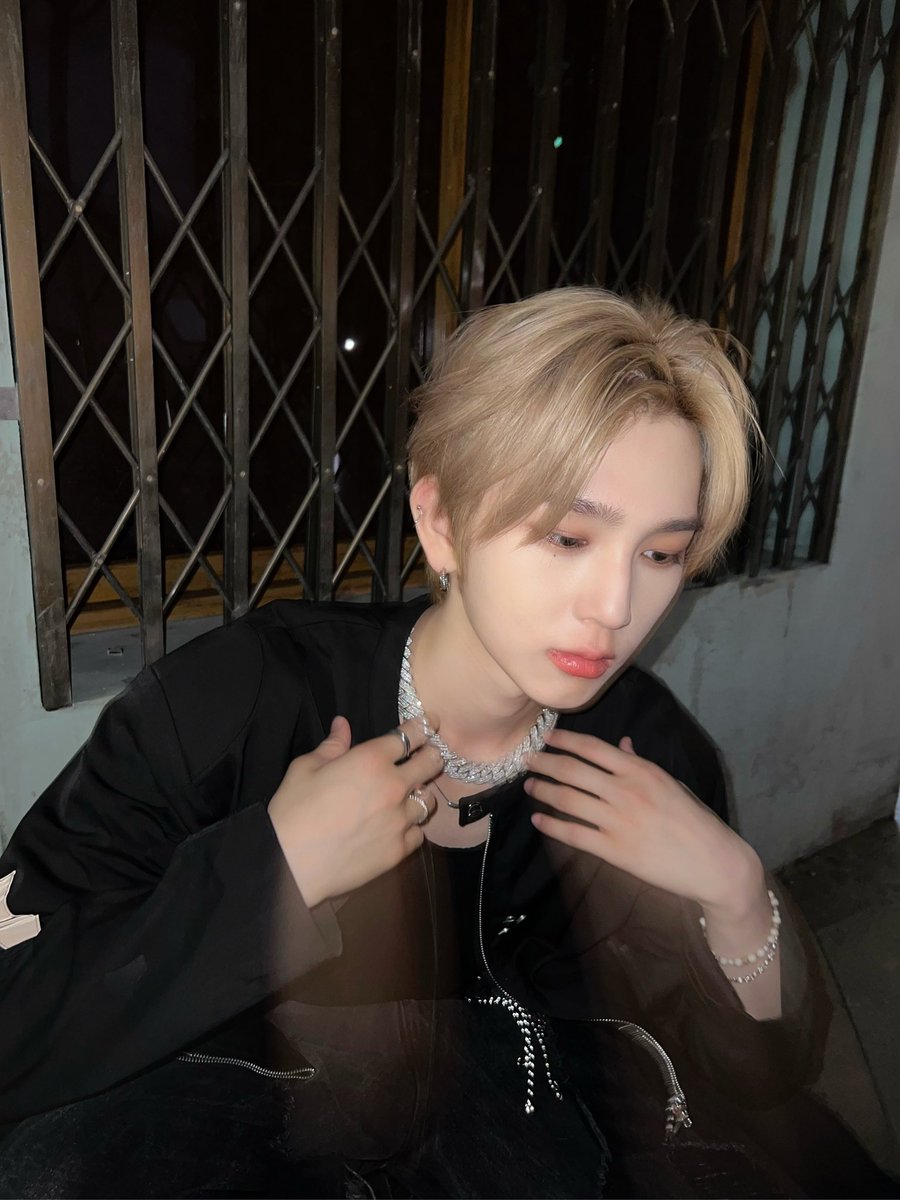 by_EPEX's tweet photo. [#백승]

Pink Venom💕

#EPEX #이펙스 #BAEKSEUNG #백승 #백전백승 https://t.co/pbeekQwwN0