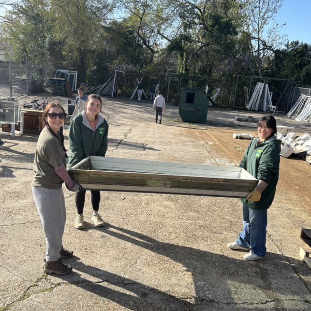 CapeFearReStore's tweet photo. Volunteering is good for the soul.
Discover how you can get involved here: https://t.co/4wppdm74U6
#habitatforhumanityrestore #ogden #monkeyjunction #downtownilm #charity #habitatforhumanity #capefearhabitat #capefearhabitatforhumanity #capefearhabitatrestore #habitatrestore https://t.co/YF4VwBC1pA