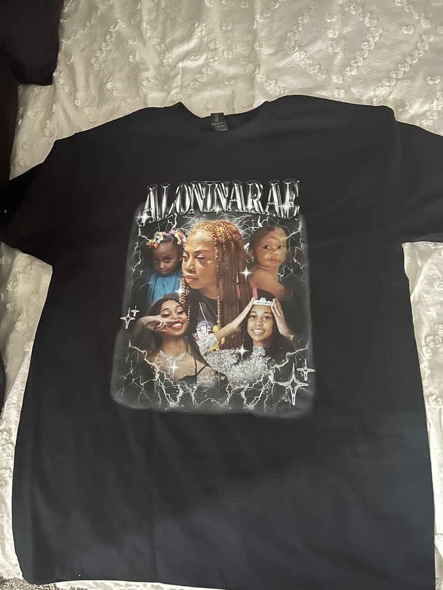 BellaBrownEyez's tweet photo. Time βοΈ this shirt up #GradFit DIY https://t.co/51cMNLlWlB