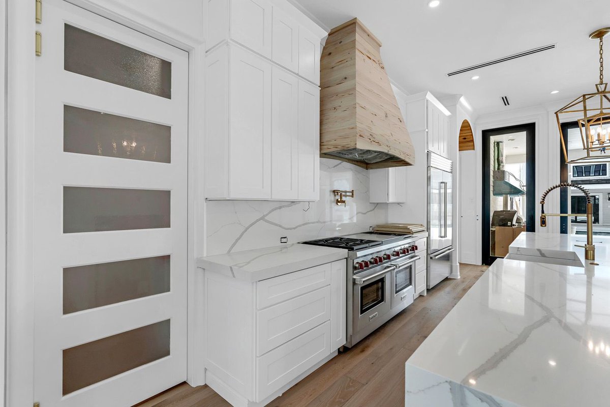LilyAnnCabinets's tweet photo. Inspo with our Colorado White Shaker 😍 https://t.co/ljfNRcXi4n