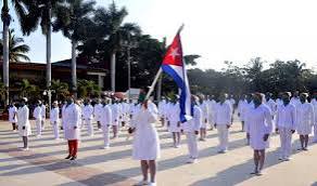 MINSAPCuba's tweet photo. 🩺La entrega, compromiso y humanismo de los profesionales cubanos de la enfermería son dignos de admiración y reconocimiento. 
En cada lugar donde defienden la vida, dentro o fuera de nuestra Isla, dejan  una huella imborrable de la esencia de nuestra medicina. 

¡Felicidades🌷! https://t.co/B87hLmTpJJ