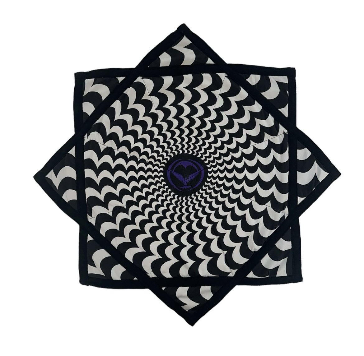 RAVENSCOON's tweet photo. happy monday!!!! 

“that’s flow raven” spinners are now available :)

very limited edition
hand made, hand sewn https://t.co/XxcjFzN9T3