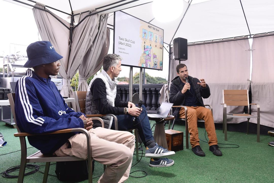 Explore os @toxicskullsclub NFTs! Cada crânio é uma obra de arte única, com acesso a uma comunidade exclusiva e eventos especiais. Insights de <a href="/bobburnquist/">@bobburnquist</a>, <a href="/MAIKAOSTARK/">MAIKAO ▀▄▀</a> e Eduardo Abreu no MeetUp #3! #NFTs #Blockchain #DigitalArt