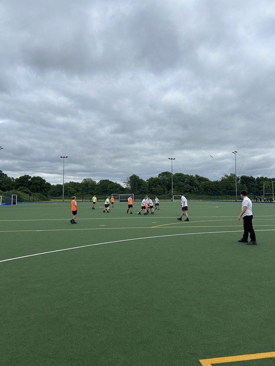 Lunch time touch rugby for our year 8 and 9 boys this afternoon🤩🏉