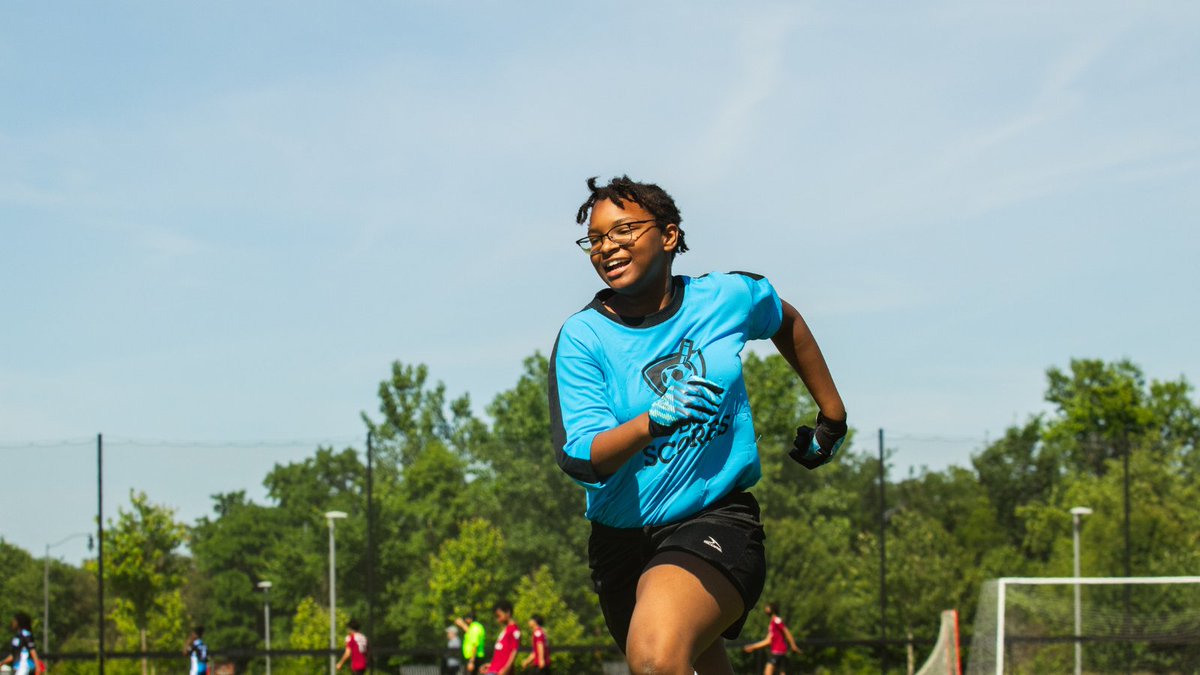 DCSCORES's tweet photo. Our middle school season ended on Friday with Spring Cup, and what a fantastic day we had! 😁⚽️ Congratulations to all our poet-athletes who took over the Fields at RFK and ensured we closed out the year with some amazing memories. Have a great summer, middle schoolers! 👏😎🌞 https://t.co/HK4IQtivUG