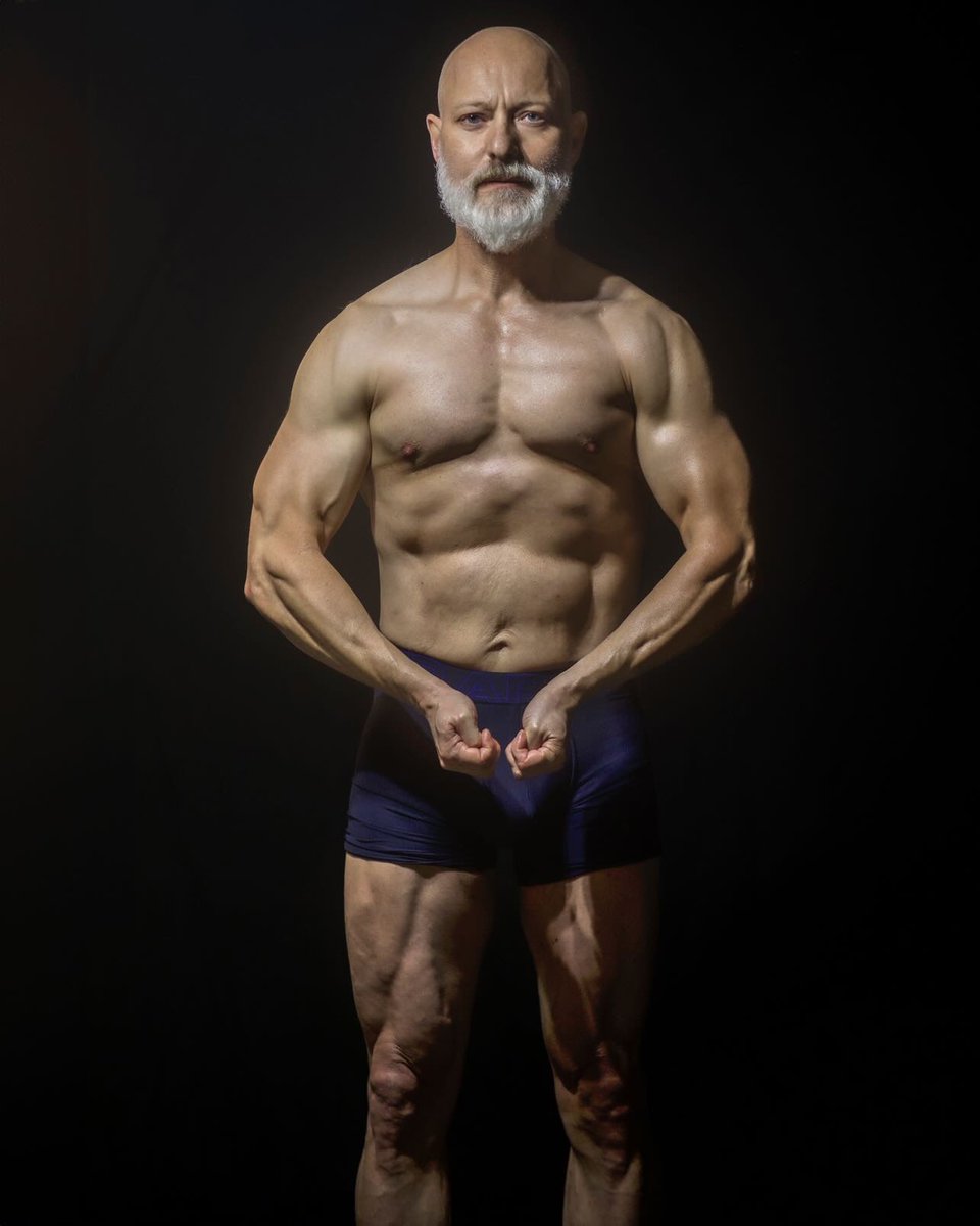 CorinClayborne's tweet photo. Photo by @KevDFree99 

#bodybuilder #mostmuscular #musclegod #muscle #pex #abs #hunk https://t.co/7Krco5J6ve