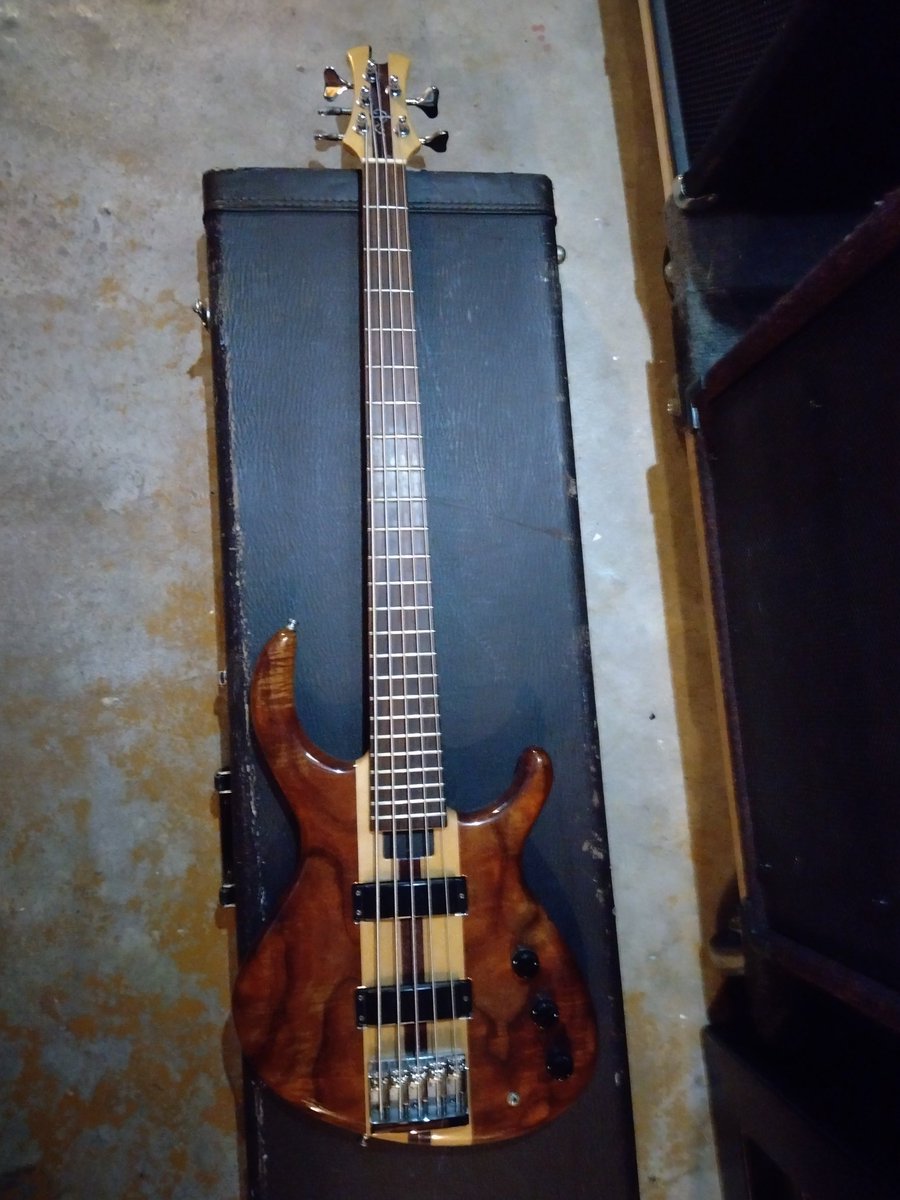 Victor Oaktree tweet media