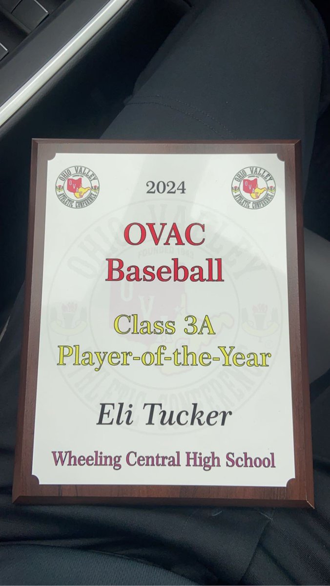 EliTucker_'s tweet image. Played my last game wearing the Central uni this weekend in the OVAC All-Star game. Two very talented teams but WV came out with the W over Ohio! Went 1/2 with 2 runs scored and 2SB. Ended the year hitting .495 with a .592 OBP. Summer season now @WWildthings! @WhgCentralBsbl