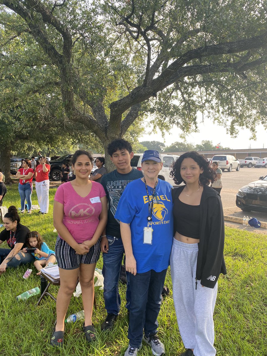 S Goijman (@svgoijman1) on Twitter photo 5 th grade sports day was a lot of fun!!!!! We got 2 nd place. <a href="/ErmelES_AISD/">Ermel Elementary</a> <a href="/ermelpto/">Ermel Elementary PTO</a> <a href="/MsLBrooks1/">Lori Brooks</a> <a href="/lizjanec/">Elizabeth Cardozo</a> <a href="/GarciaMandy_/">Mandy Garcia</a> <a href="/AldineISD/">Aldine ISD</a> Some former students came to say hi!!! 5 th grade sports day was a lot of fun!!!!! We got 2 nd place. <a href="/ErmelES_AISD/">Ermel Elementary</a> <a href="/ermelpto/">Ermel Elementary PTO</a> <a href="/MsLBrooks1/">Lori Brooks</a> <a href="/lizjanec/">Elizabeth Cardozo</a> <a href="/GarciaMandy_/">Mandy Garcia</a> <a href="/AldineISD/">Aldine ISD</a> Some former students came to say hi!!!