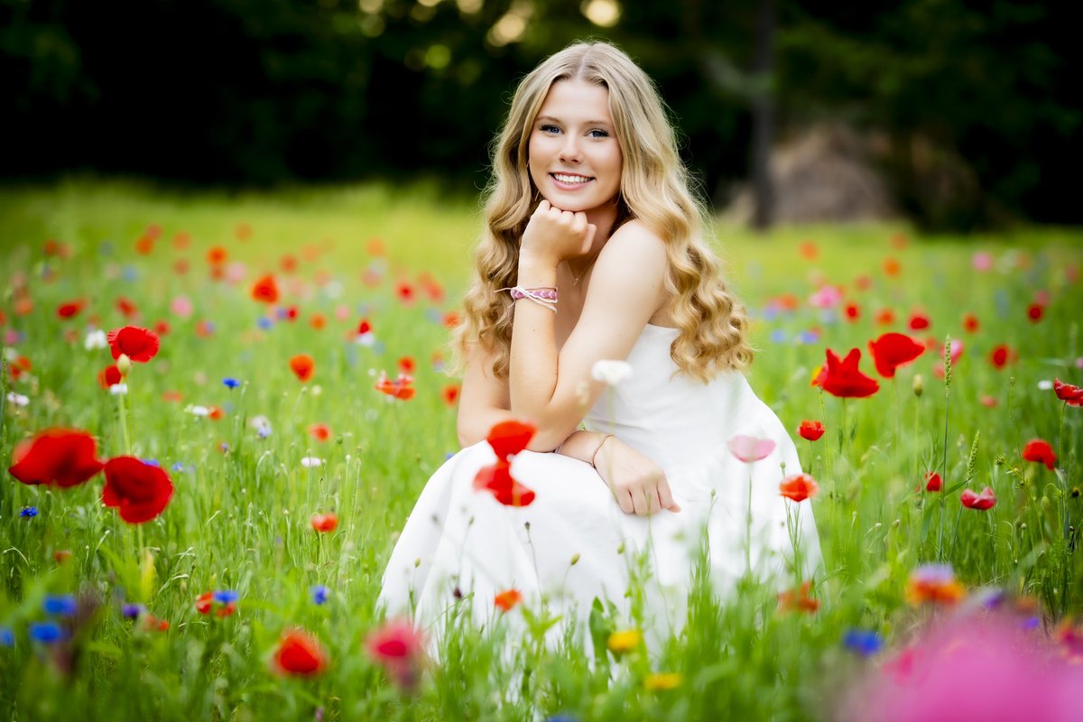 HKasnerPhoto's tweet photo. Live like a wildflower.
Search for the sunshine.
Grow after the rain.
Embrace your uniqueness.
#wildflowers #wildflowerphotography #wildflowerphoto #senior2024 #senior2025 #seniorphotographer #seniorphotographysession #seniorphotos #seniorphotography #MiniSessions https://t.co/NnbXjUJGgc