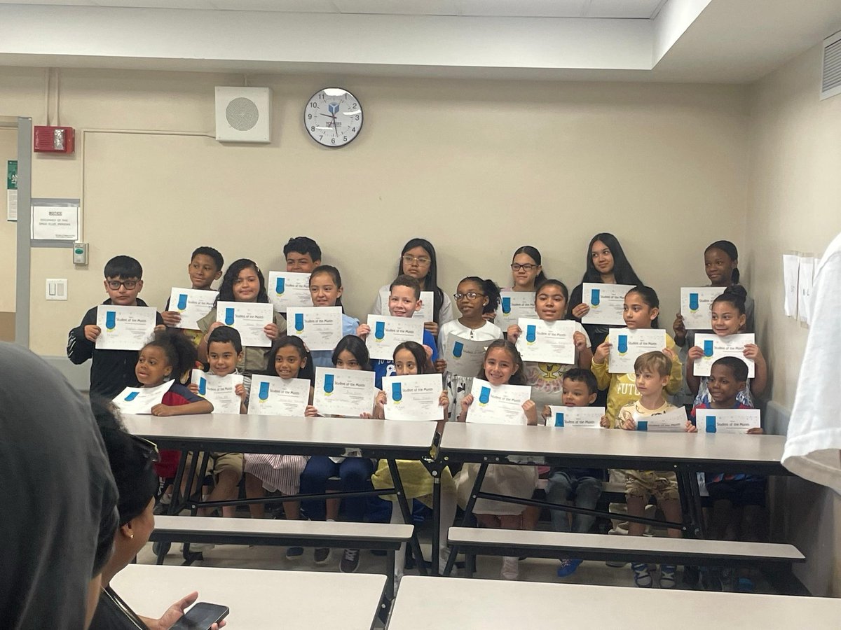Maestrajenn's tweet photo. This morning @School5Yonkers we had our “Student of the Month” celebration. This month’s SEL focus was “resilience.” School 5 Bears 🐻 “bounce back” from setbacks or failures. #problem_solving #let_go_of_frustration #AcceptMistakes @YonkersSchools @AnibalSolerJr @PtaSchool5 https://t.co/7zMDG3G3pz