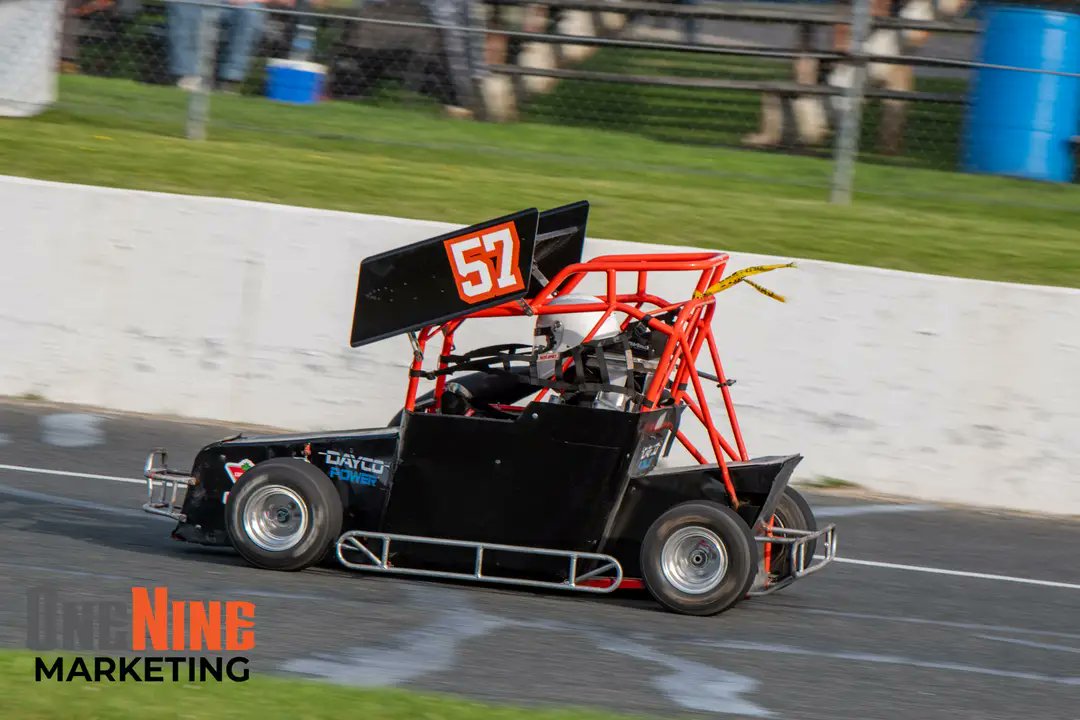 <a href="/OutlawMidgets/">Outlaw_Midgets</a> race recap:
First time <a href="/PtboSpeedway/">PeterboroughSpeedway</a> managed P4 in both our heats.
Won the battle of attrition in the feature to bring home P6. 
Huge thank you to Prime Pools and Landscaping and Utopia Towing as well as John Robinson for all your hard work.
#outlawmidget