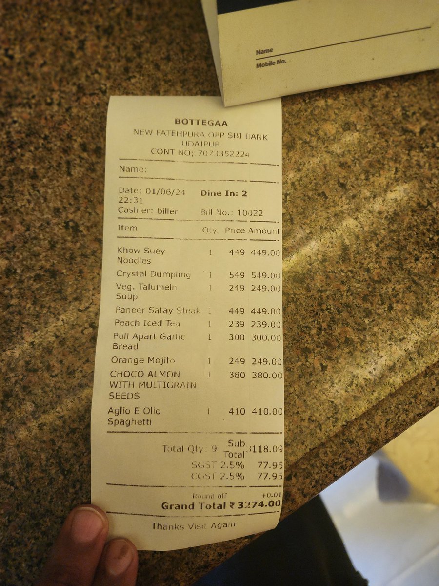 Almost 50% at @eazydiner #eatout festival. Best part - Everything while making the payment 🥳🎉

A bill of Rs 3,274 reduced to around 1660 using 20% off on #Eazydiner and then Axis card for additional Rs 1,000 off. 

And 500 EazyPoints bhi milenge. 😀

Bachche ki jaan loge kya ab