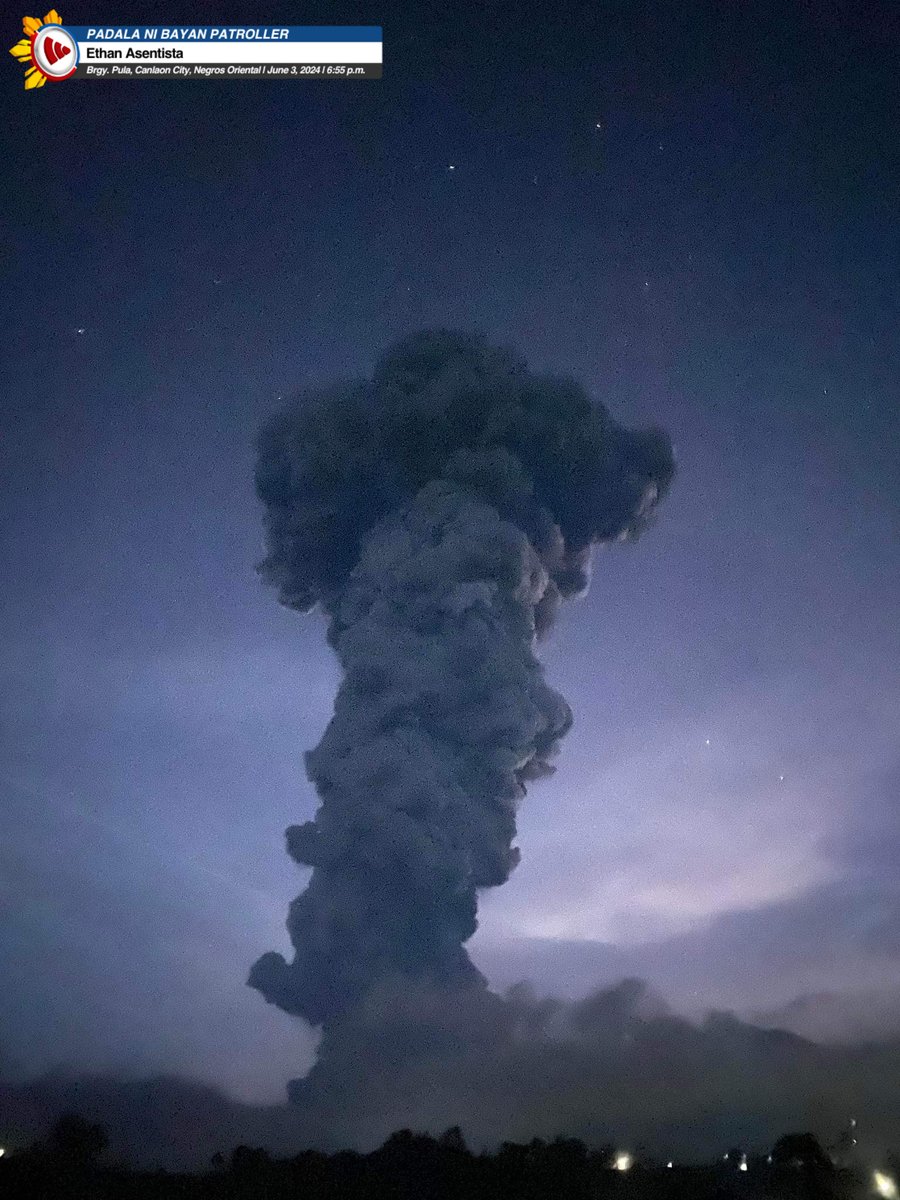 bayanmo's tweet image. Tanaw ng mga residente ang makapal na usok mula sa pumutok na #BulkangKanlaon sa Canlaon City, #NegrosOriental kaninang alas-6 ng gabi, Hunyo 3. Nakataas ang Alert Level 2 sa Bulkang #Kanlaon.

Basahin ang kaugnay na ulat: news.abs-cbn.com/regions/2024/6…