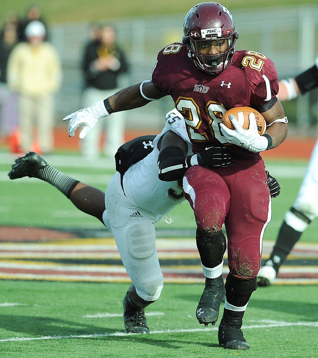 BloomUFootball's tweet image. Do you want to be coached by one of the greatest to ever suit up for the Huskies? Make sure you make it out to Franklyn Quiteh’s Skill Camp this Saturday at Redman Stadium! 

Click the Link Below to Register now!

bloomsburgfootballcamps.totalcamps.com/shop/EVENT