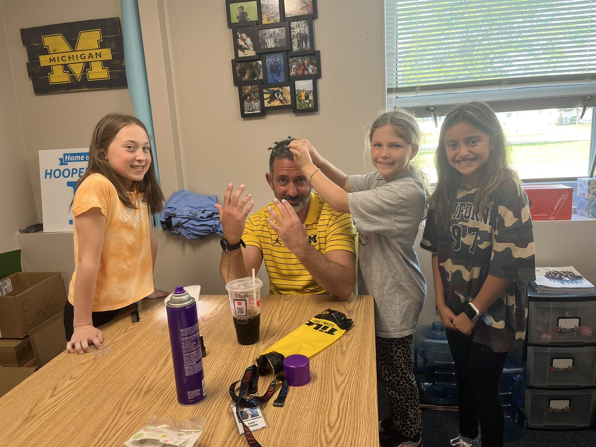 Feldman1Steve's tweet photo. These kids asked me on the first day of school if they could paint my nails and do my hair on the last day of school. Well, they didn’t forget. #principallife #makingschoolfun https://t.co/43BFsnGwco