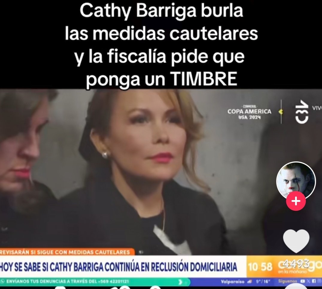 Olguitaa_Marina's tweet photo. Cathy Barriga y Daniel Jadue, acusados por el mismo delito, la primera robó y nadie sabe en qué, el segundo lo uso para mascarilla.
Cathy Barriga haciendo tiktok en la casa, Jadue a la cárcel....
Que 💩 mas injusta.
#EstoyConJadue https://t.co/omSuYGFXOn