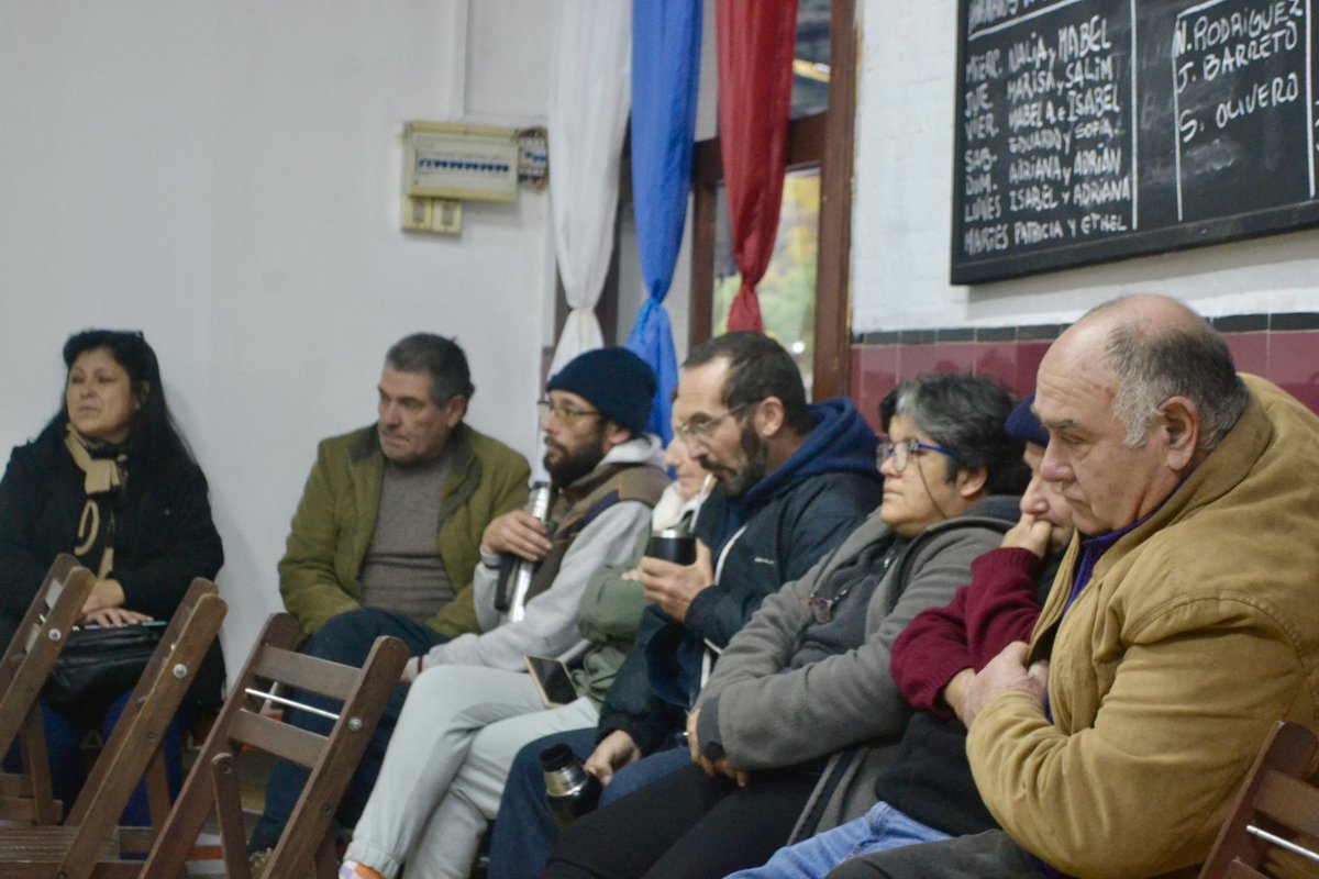 PS90Canelones's tweet photo. Nos encontramos en el Comité Dr. Carlos Abella en Soca, junto con los compañeros Sergio Pereyra, Juan Castillo y Oscar Amigo, para intercambiar de cara al desafío que tenemos en el mes de junio. https://t.co/rwsaeRBDFO