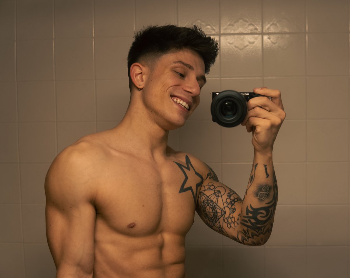 Sonrío poco la vd