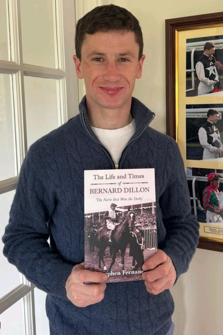 stephenfernane's tweet image. Super thanks to Oisin Murphy for showcasing my new book on Bernard Dillon. Two legendary Kerry jockeys together in the same photo!  💚💛

Book launch at @korgaa this Thursday (7pm). @oismurphy @buythebook_ie  #Kerry