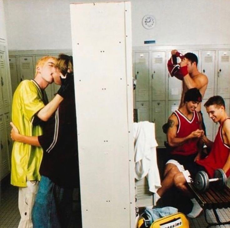 comfyperciver's tweet photo. photos that remind me of perciver pt.2 https://t.co/xVqGNX6fG1