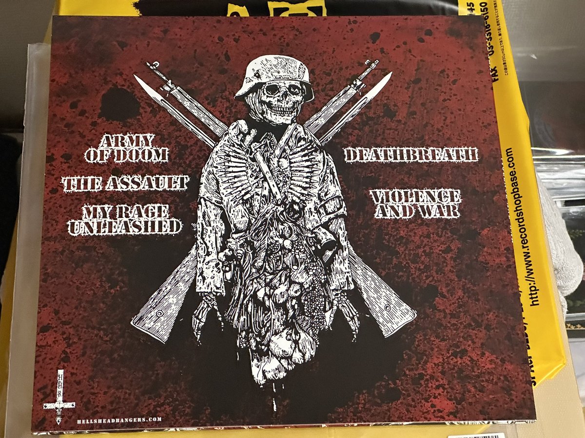 shishineko44225's tweet photo. #今日のヘヴィメタル盤💿
#EVILARMY🇺🇸
#VIOLENCEANDWAR
#vinyl #EP
#THRASHMETAL https://t.co/K3uGWagXBh