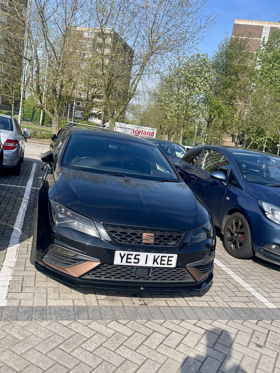 TPC_PlatePlug's tweet photo. Check out these amazing plates on these cars 🤩🤩
#Carbon #Colours #Custom #Distinct #Exclusive #Names #NumberPlates #Personalisation #PrivateReg #Premium #Rare #Unique #3D #BMW #M4 #X5 #Cars #AMG #Porsche #Tesla #BTC #Crypto #LandRover #OFFROAD https://t.co/ILtYUOANMZ