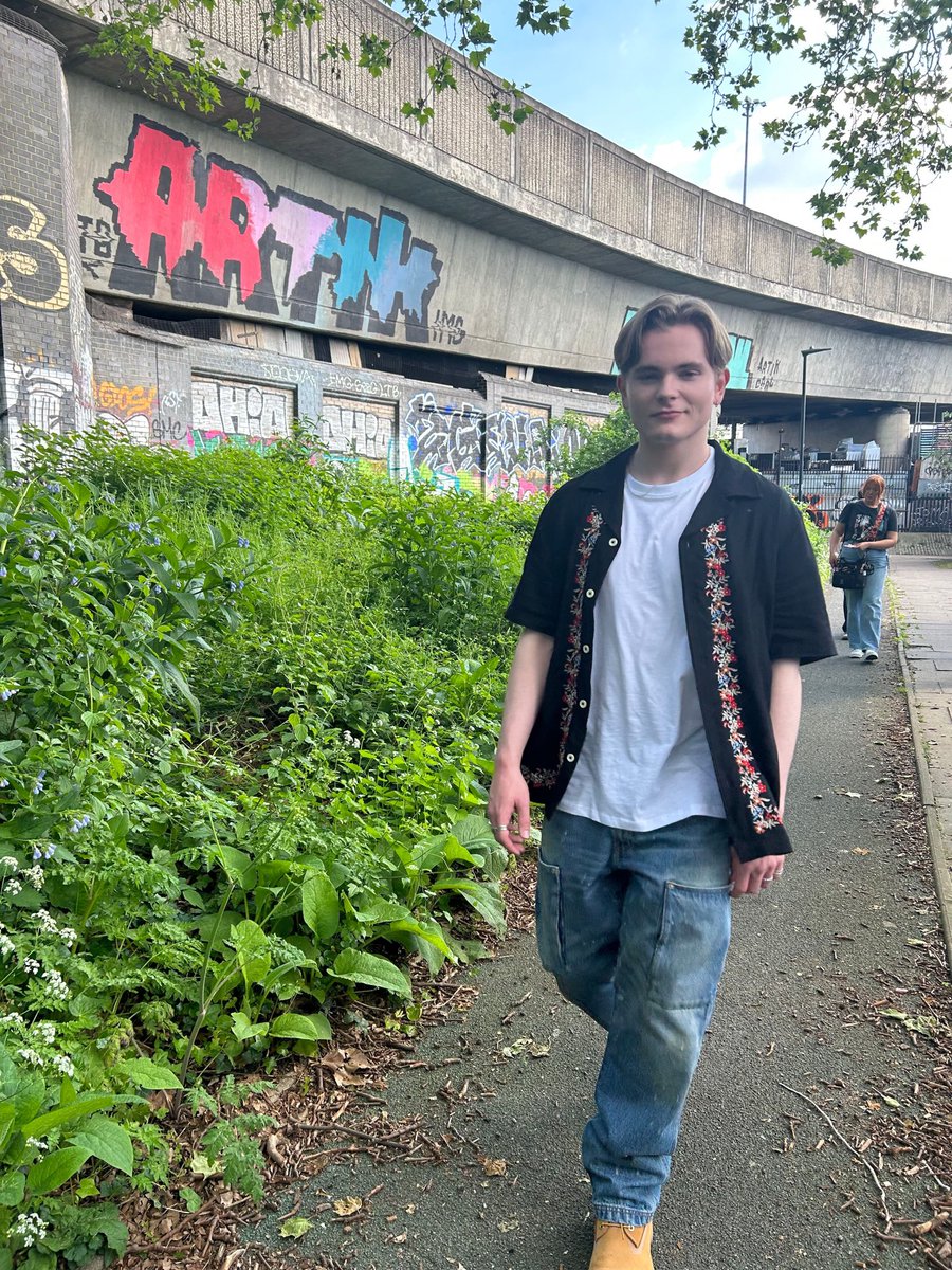 Absnt Mind tweet media