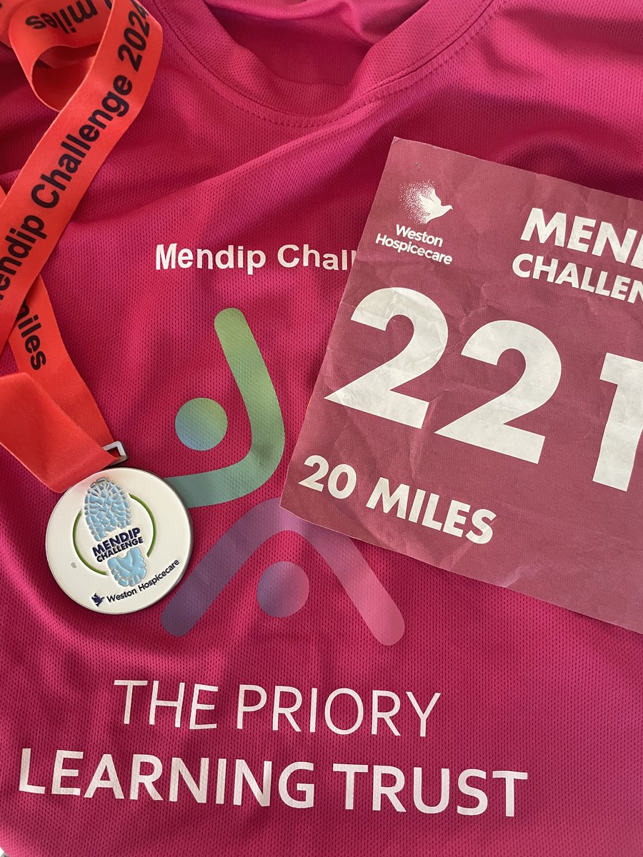 WCSAMaths's tweet photo. Thank you for a wonderful event @WHCHospice which was enjoyed by members of the WCSA maths dept. 🌄🍧
Speed, distance, time question... if we travelled 20 miles at an average speed of 4 miles per hour, how long did it take us to complete the event?! 🚶‍♀️ https://t.co/iLSFEGfIaJ