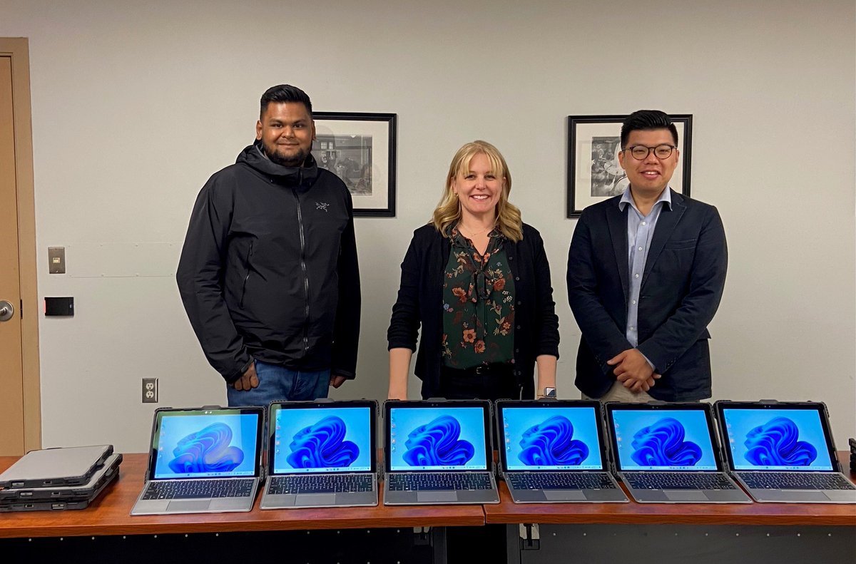 We are incredibly grateful to <a href="/Avanade/">Avanade</a> and <a href="/reBOOTCanada/">reBOOT Canada</a> for their generous donation of 14 refurbished laptops to the participants in our YWCA Single Mothers’ Support Services program. Your support makes a world of difference to the moms in our program. Thank you!