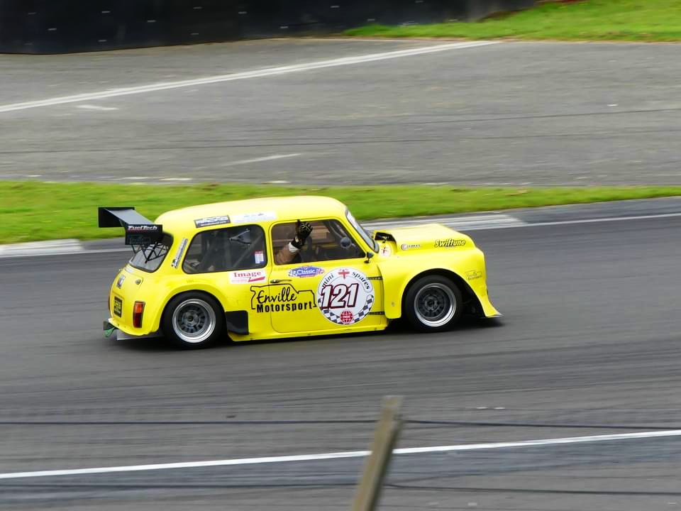 Spotted: SS&amp;M race results from Silverstone -

Race 1
🥇Plant - Austin Healey
🥈Ward - Baby Bertha
🥉Lancashire - Morgan

⏱️ Morris - Peugeot: 58.1

Race 2
🥇Southcott - MG Midget 
🥈Light - Ford Capri
🥉Ward 

⏱️ Southcott: 58.7 

#SpecialSaloonsModsports 

(📸©️ @greenwayfoods)