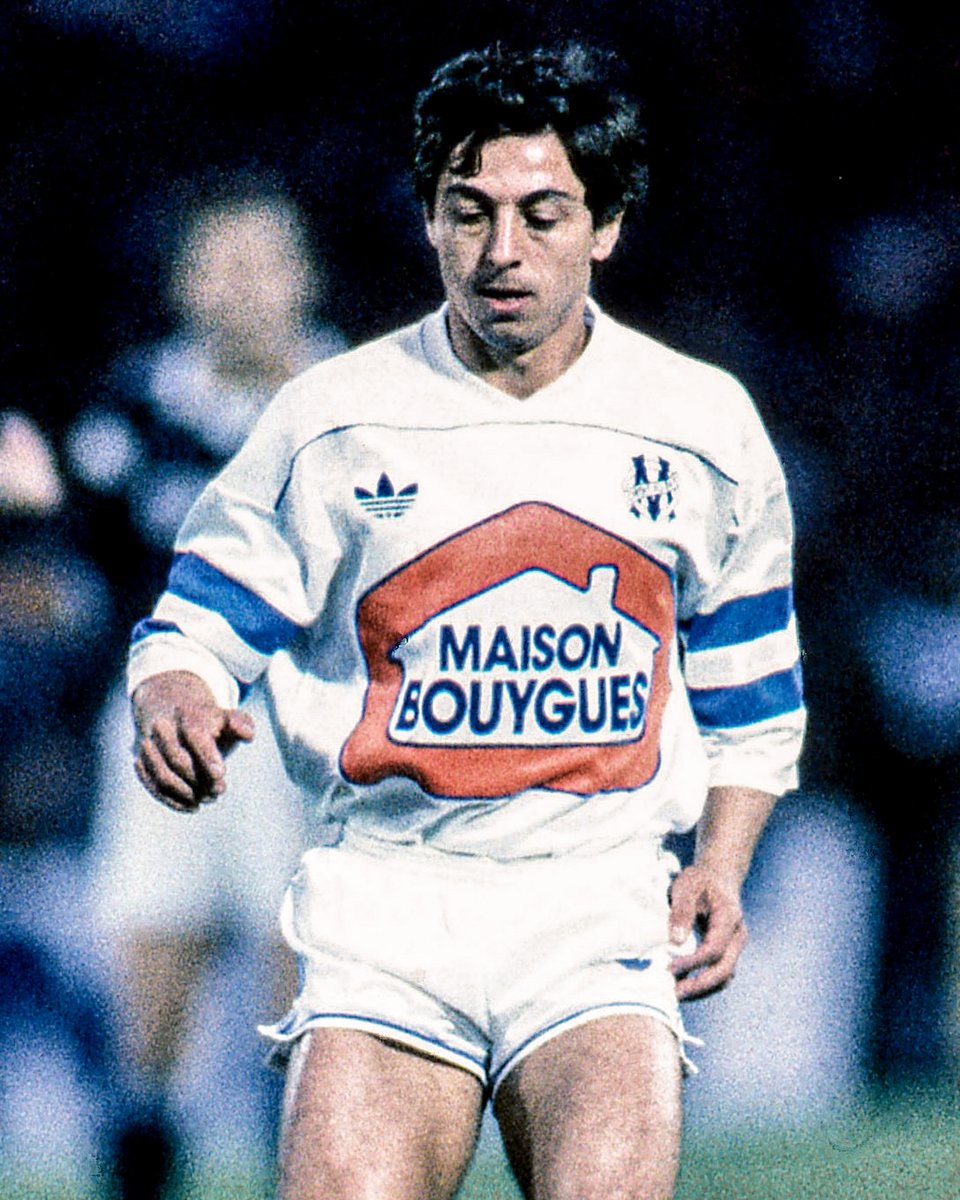 Il y a 36 ans, Alain Giresse jouait le dernier match de sa carrière dans le championnat de France 🇫🇷 #OnThisDay #Ligue1Legends