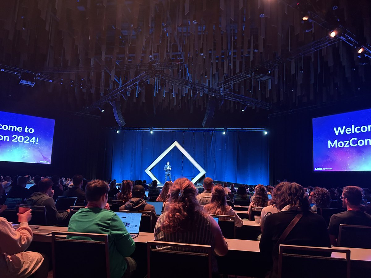 jenniferleecox's tweet photo. Looking forward to a fantastic day of learning at #mozcon https://t.co/MK2ZoapefX