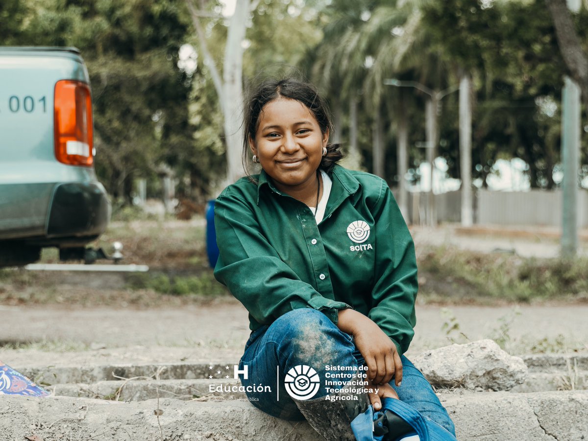 scitahonduras's tweet photo. 🌟 ¡Feliz inicio de semana a todos! 🌟

Dicen que una imagen vale más que mil palabras, y esta lo demuestra: jóvenes mujeres apasionadas por la agricultura. 🌾💪

#AgriculturaConPasión #JóvenesLíderes #SCITA #MujeresEnAgricultura https://t.co/dlDPzcKML4