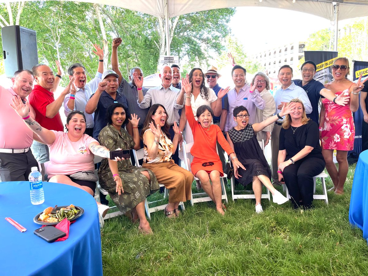 The AAPI Night Market was a tremendous success! 🎉✨ A special thank you to Congresswoman Doris Matsui, Mayor Darrell Steinberg, and all our incredible supporters for making the night unforgettable. The VIP reception was a hit, and we couldn’t have done it without your support.