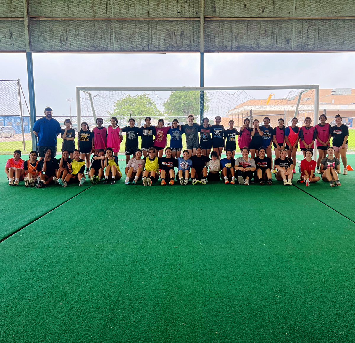 CanaGirlsSoccer's tweet image. Great first day of summer workouts, Rollin Deep! 💪⚽️🔥 same time and place tomorrow! #CONSISTENTWORK #KOR @CISDTigers903 @CorsicanaISD