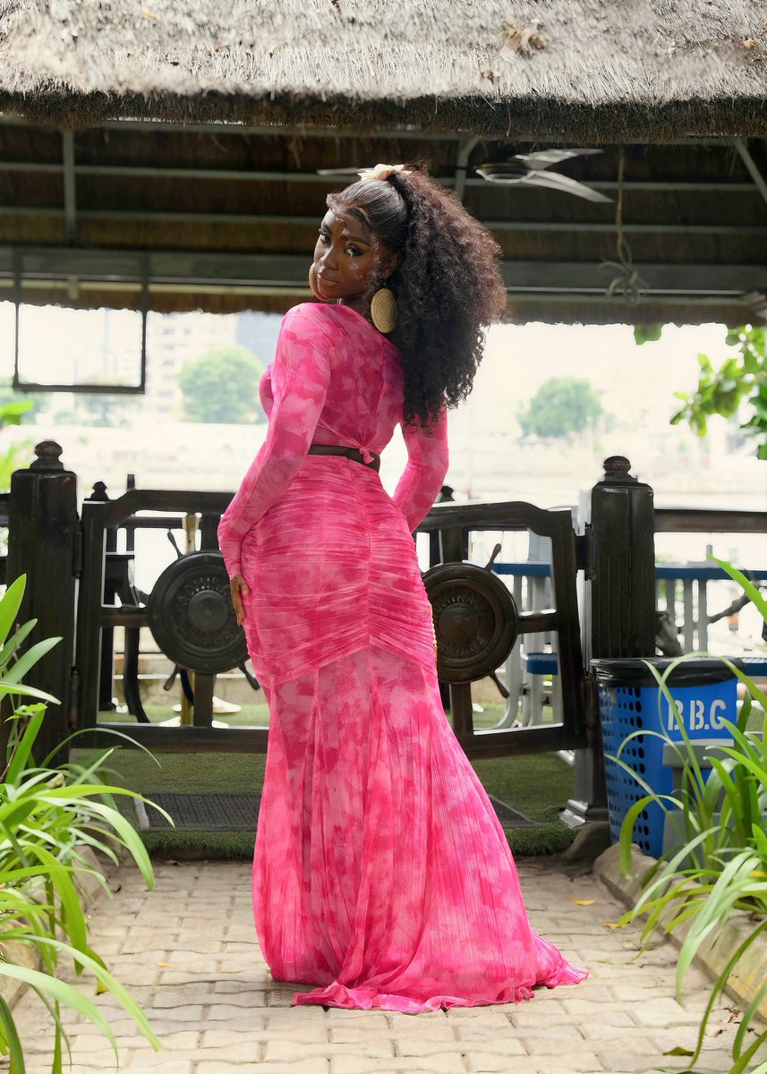 mich_lagos's tweet image. Step into summer with our stunning Elsie two-piece.

Size 6-22.
8pieces available. 

Delivery takes 3-5 working days.
Send us a dm to shop.

#SummerFashion
#PinkDress
#TwoPieceSet
#ChicStyle
#SummerVibes
#EffortlessElegance
#FashionInspo
#SunnyDays
#BreezyNights
 #StylishOutfit