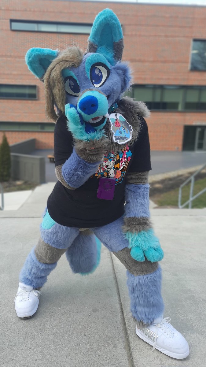 Have some photos from Zipcon a few months back... #fursuit #furryfandom