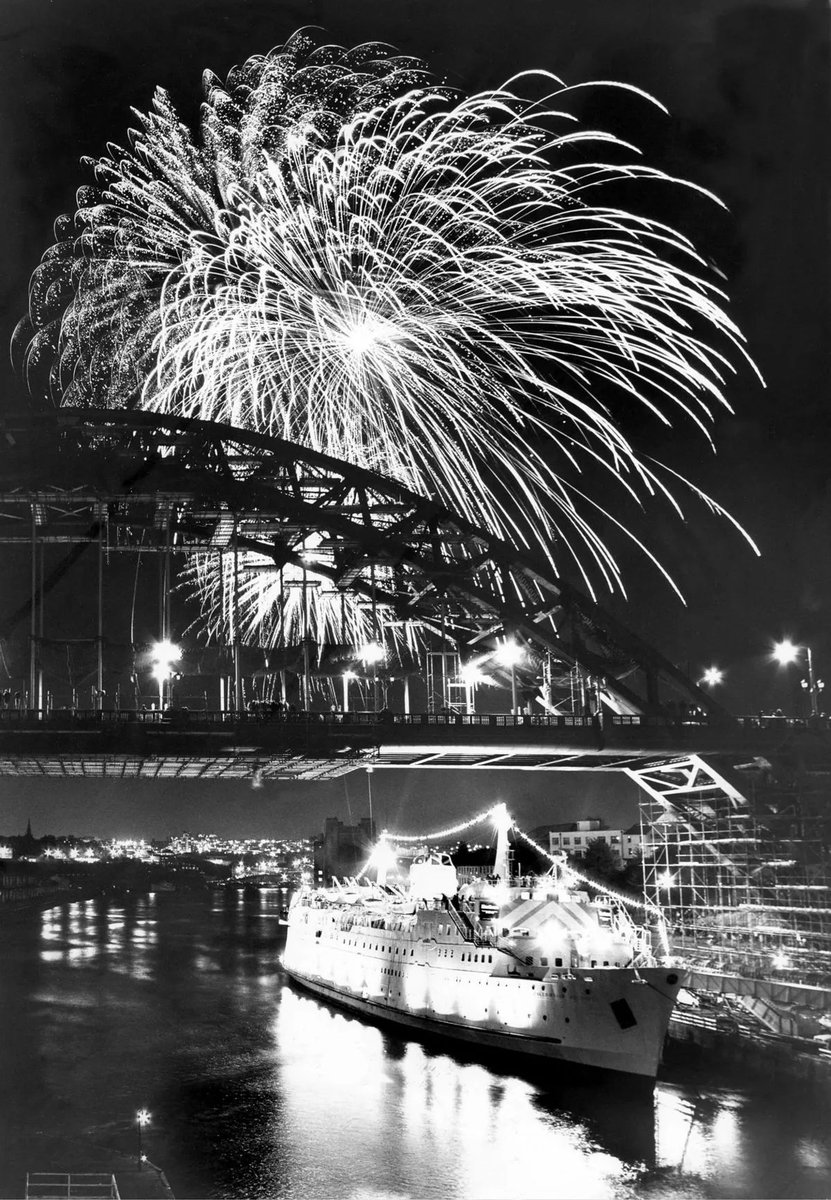 Fireworks over the River Tyne on Bonfire Night, with the Tuxedo Princess sitting under the Tyne Bridge, 1985.

Picture courtesy of Newcastle Chronicle.