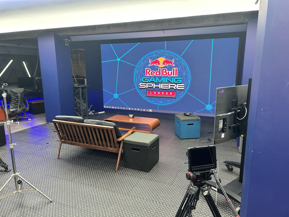 London Lock In tweet media