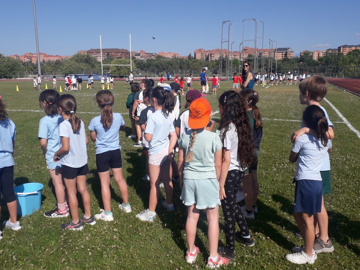 CeipCiglesias3K's tweet photo. Primer día de #Miniolimpiadas
¡Cuántas ganas teníamos de empezar!
#2Primaria #TresCantos https://t.co/nFjCJd1ngS
