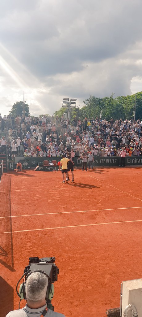 sotennis1's tweet image. C'est la perf'. Côté double Messieurs, @steftsitsipas et Petros #Tsitsipas sortent, au 2e tour, les têtes de série n°4 #Dodig / #Krajicek 4-6 7-5 6-3, en 2h26' sur un court 14 baigné de soleil. #rolandgarros