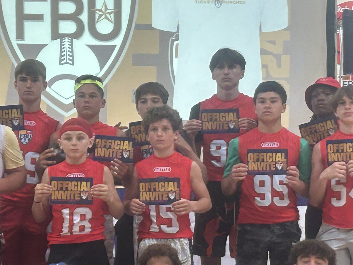 MaxMcelhone's tweet photo. Got my ticket punched to Top Gun Showcase in Naples, Fl @FBUcamp @LIEliteFootball @liknightsfb #Receiver #pathtoparadise #topgunshowcase #footballuniversity #LongIslandyouthtacklefootball #longislandfbutopgunawards
#FBULongIsland https://t.co/dq43GI2YHj