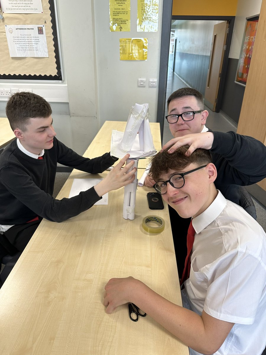 MrMWishart's tweet image. Nice to have the Seniors back today and a great day with the new 5F2! Some excellent team work, problem solving and communication slills as they built their towers. Ending the day with a ‘Wellbeing Walk’ in the sunshine! ☀️🗼🐝#ambees @stambrosehigh