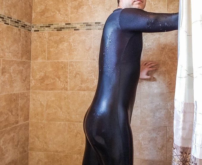 Join me in the shower https://t.co/3D36Lqc0Pj<a href="/tag/femdom"class="tags"><span>#femdom</span></a><a href="/tag/submissive"class="tags"><span>#submissive</span></a>