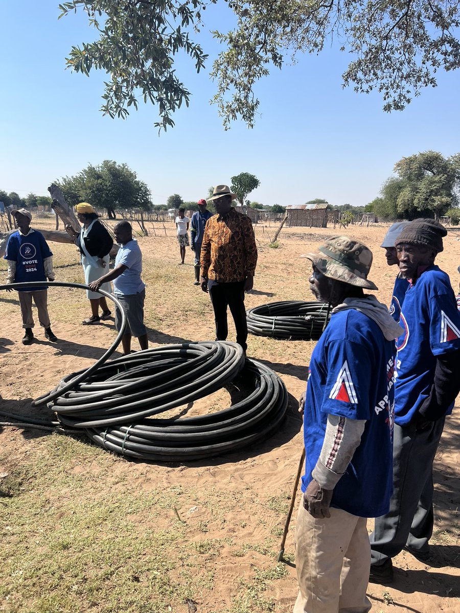 mvenaani's tweet photo. Donating water pipes and extending pipeline to needy communities to ease the burden of water jerrycans on donkeys and the walk of shame just for access to water-points . We walk the talk of water provision to communities. Let's help needy communities where we can. https://t.co/k2G647XXjV