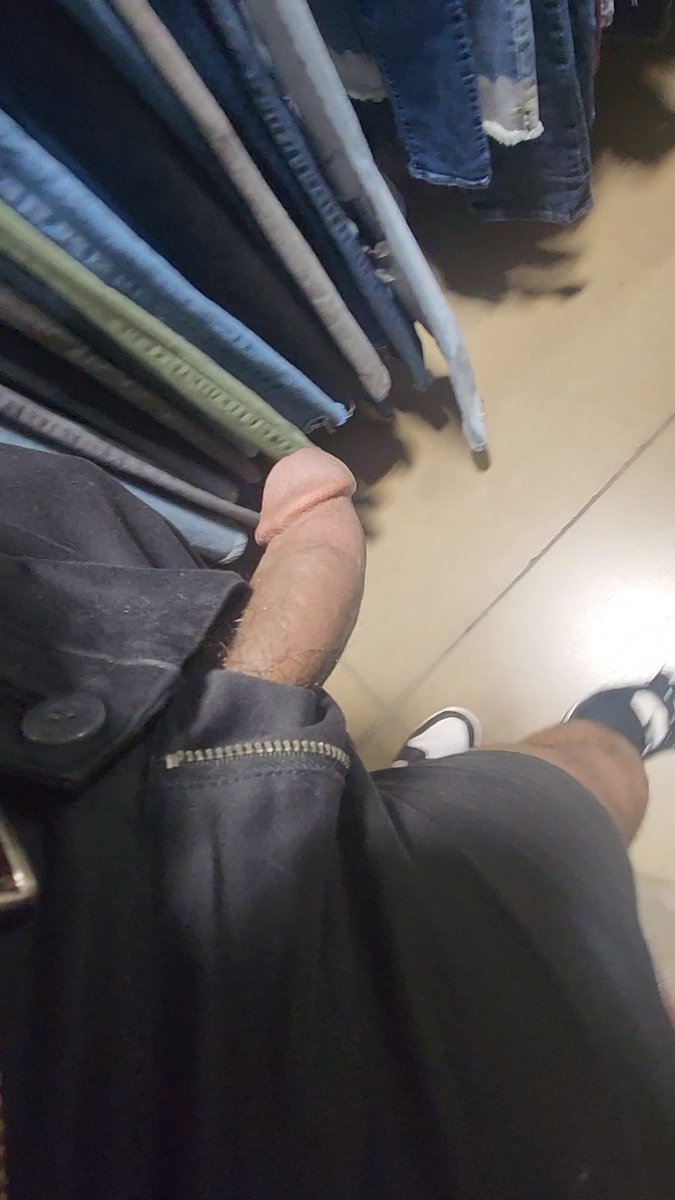 BBCkinkFreak666's tweet photo. So it begins, pick out at my local store. Dm for more

#BBC https://t.co/KdlQQDBNWF