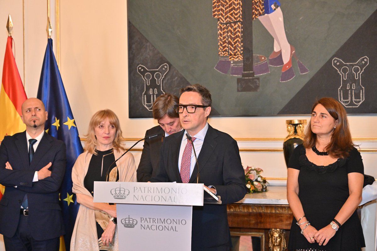 ✍️🇨🇴 ¡Enhorabuena a Piedad Bonnett!

La <a href="/usal/">Universidad de Salamanca</a> y <a href="/PatrimNacional/">Patrimonio Nacional</a> premian la "poesía luminosa" de la autora colombiana con el XXXIII Premio Reina Sofía de Poesía Iberoamericana.

🕕Lo celebraremos con una velada poética, a las 19 horas, a cargo de <a href="/GiocondaBelliP/">Gioconda Belli</a> en #LaGalería.