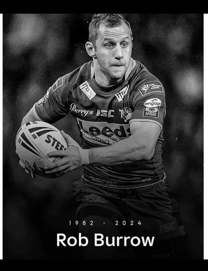 vixstorr1's tweet photo. An inspiration on the pitch and throughout his illness 🏉💪🏼Taken far too soon from his lovely family 💔 Rest in peace Rob 💙💛 https://t.co/HNBdT54eEU