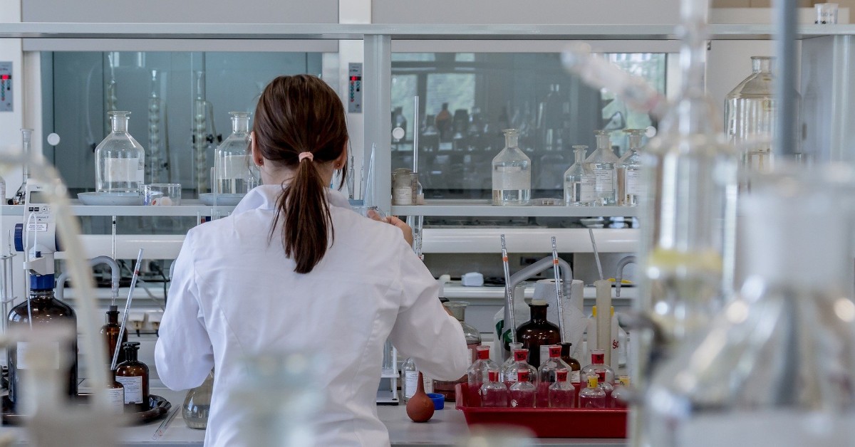 theNASEM's tweet image. "Agencies must do more to make certain their fellowship programs are serving the larger goal of STEM equity."

Explore inequities in STEM fellowship opportunities and how to rectify them to advance #STEMequity in a recent article from @ISSUESinST: ow.ly/yzK750S6Jet